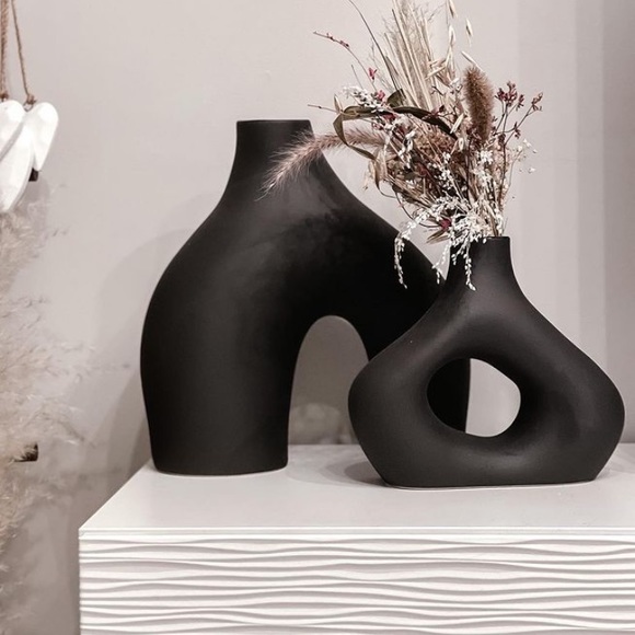 H&M Accents Hm Black Donut Vase Poshmark